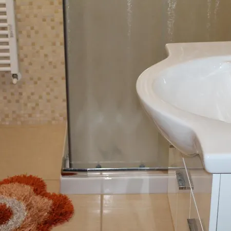 Gio.ele Мелендуньо